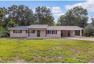 2301 Robert Hiram Dr, Gautier, MS 39553