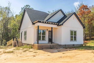 775 Airport Rd, Selmer, TN 38375