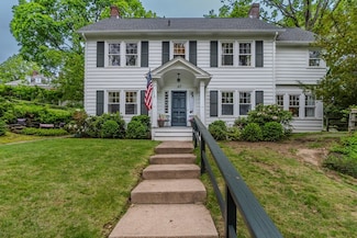 67 Park Slope, Holyoke, MA 01040