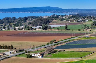 706 San Andreas Rd, Watsonville, CA 95076