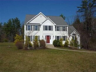 11 Brittany Ln, Dunstable, MA 01827