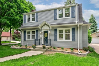 6305 W Wisconsin Ave, Milwaukee, WI 53213