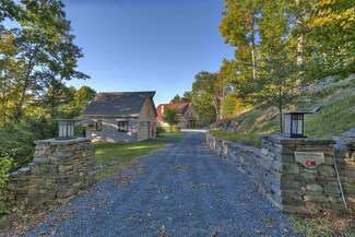 396 Noyes Ln, Hartford, VT 05001