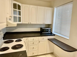 2380 Diana Dr Unit 2, Hallandale Beach, FL 33009