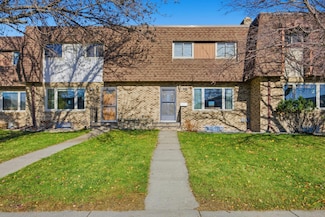 912 Belsly Blvd, Moorhead, MN 56560