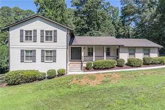 9630 Pine Thicket Way, Roswell, GA 30075