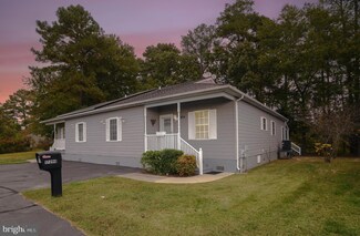17294 Crab Pot Ln, Piney Point, MD 20674