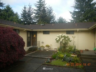 24449 12th Ave S, Des Moines, WA 98198