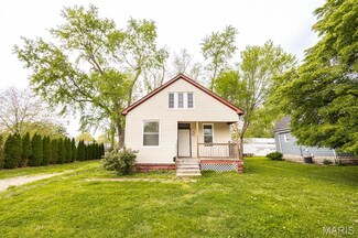 47 W Poplar St, Mascoutah, IL 62258