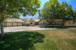 625 Powder Horn Ct, San Martin, CA 95046