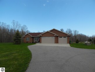 273 S Lorenz Rd, Tawas City, MI 48763