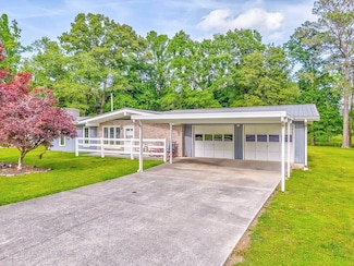 1164 Holly Grove Cir NE, Dalton, GA 30721