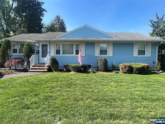 35 Dyer Ave, Emerson, NJ 07630