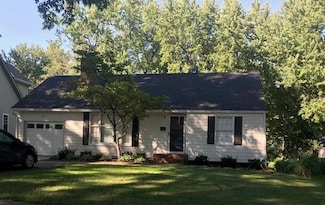 5024 W 72nd St, Prairie Village, KS 66208