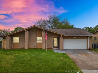 11018 E 38th St, Tulsa, OK 74146