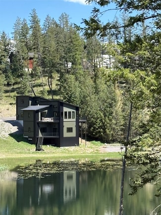 34 Grizzly Ct, Big Fork, MT 59911