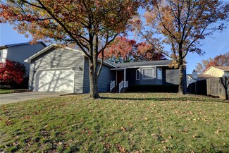 2252 S Franzy Dr, Decatur, IL 62521