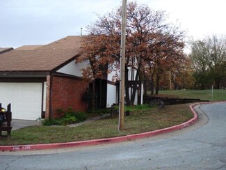 1911 Three Stars Rd, Edmond, OK 73034