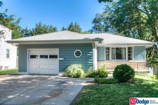 6328 Pratt St, Omaha, NE 68104