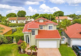 550 NW 107th Ave, Pembroke Pines, FL 33026