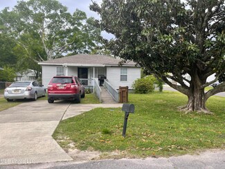 181 Violet St, Biloxi, MS 39531