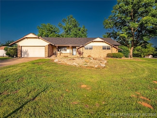 1826 W Mcgill Cir, Eufaula, OK 74432