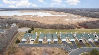 652 Aqua Cir Unit 206, Circle Pines, MN 55014