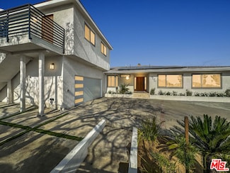 5810 S Halm Ave, Los Angeles, CA 90056