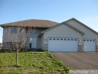 826 Nelson Ave, Mora, MN 55051