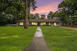 7363 County Line Rd, Willis, TX 77378