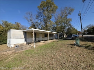 313 E Brown St, Paris, AR 72855