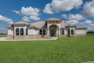252 Venado Oaks, Castroville, TX 78009