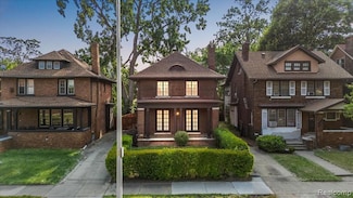 7433 Poe St, Detroit, MI 48206