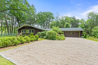 114 Cathole Rd, Bantam, CT 06750