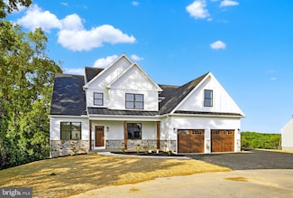 2328 Rockvale Rd, Lancaster, PA 17602
