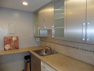 50-56 Broadlawn Park Unit 410, Chestnut Hill, MA 02467