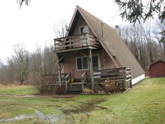 7908 Lakewood Dr, Williamsfield, OH 44093