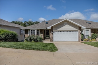 893 Winetavern Rd, Osage Beach, MO 65065