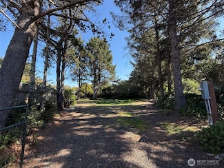 143 Aries Ct SW, Ocean Shores, WA 98569