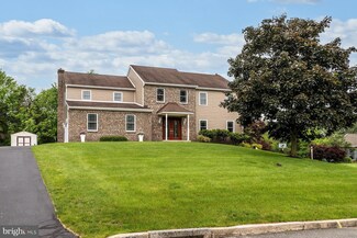 70 Eagle Ct, Gilbertsville, PA 19525