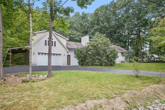 85 Forest Rd, Wolfeboro, NH 03894