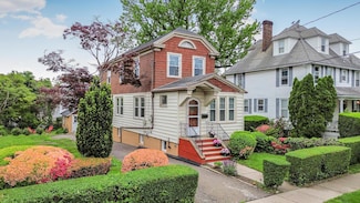37 Lee Ave, Yonkers, NY 10705