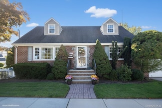 301 Concord Ave, West Hempstead, NY 11552