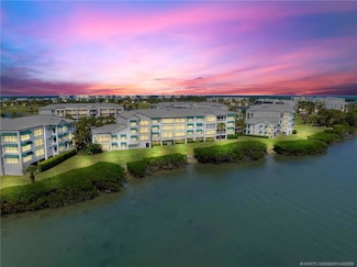 164 NE Edgewater Dr Unit 2105, Stuart, FL 34996