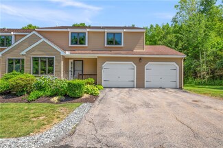 80 Fisher Rd Unit 50, Cumberland, RI 02864