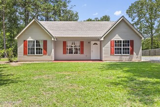 34 Cobb Rd, Wiggins, MS 39577