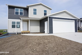 129 26th St NW, Watertown, SD 57201