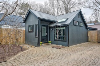 140 Grove St, North Conway, NH 03860