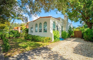2113 Red Rd, Coral Gables, FL 33134
