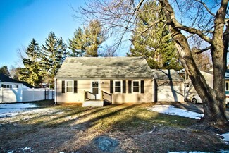 33 Stoneleigh Rd, Holden, MA 01520